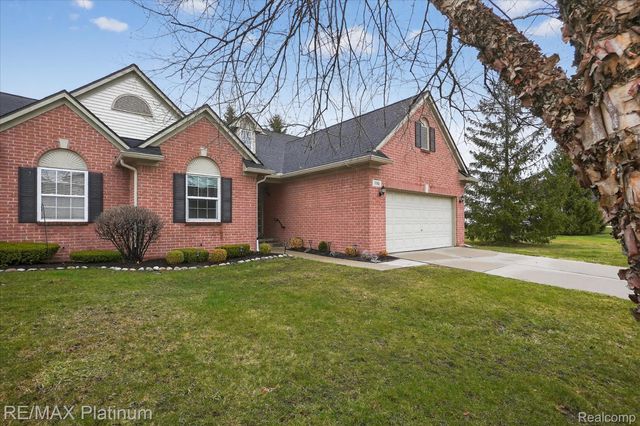 3341 DEWDROP, Genoa Township, MI 48843