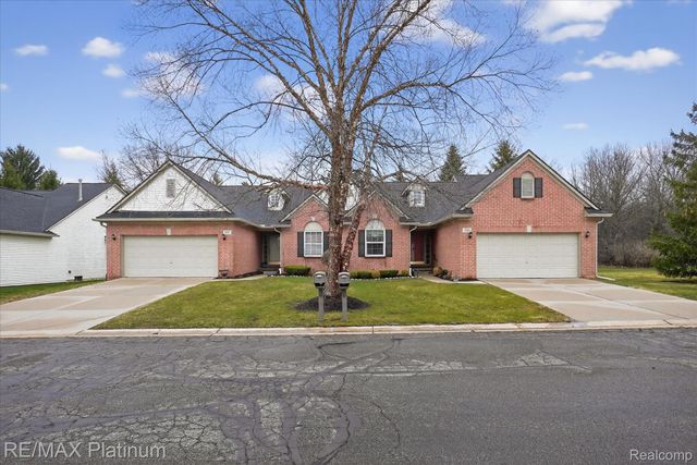 3341 DEWDROP, Genoa Township, MI 48843