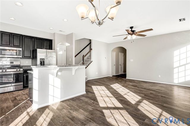 8926 Ringview Dr, Mechanicsville, VA 23116
