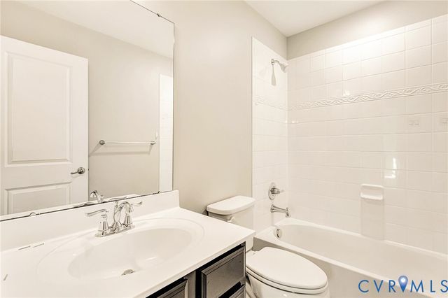 8926 Ringview Dr, Mechanicsville, VA 23116