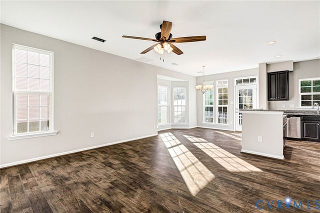 8926 Ringview Dr, Mechanicsville, VA 23116