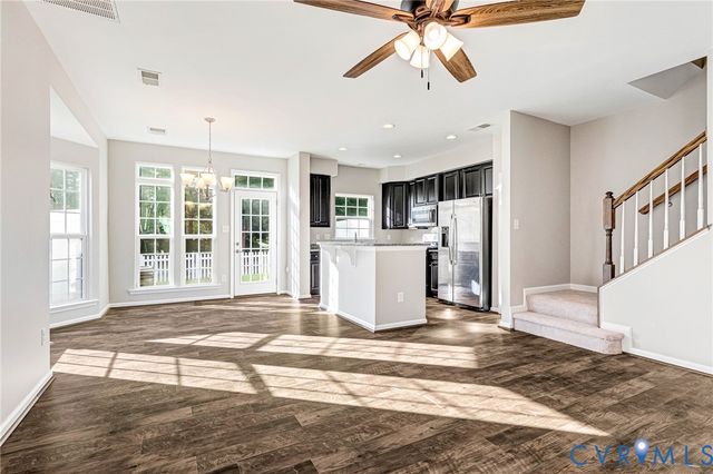 8926 Ringview Dr, Mechanicsville, VA 23116