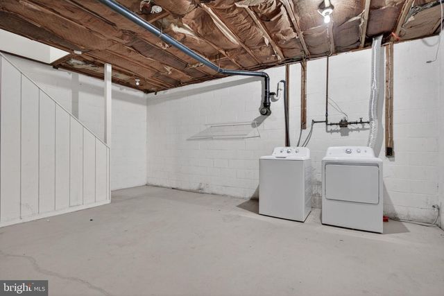 216 MARION AVE, Carlisle, PA 17013