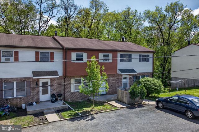 216 MARION AVE, Carlisle, PA 17013