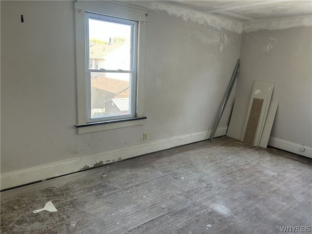 36 Robins Street, Buffalo, NY 14220