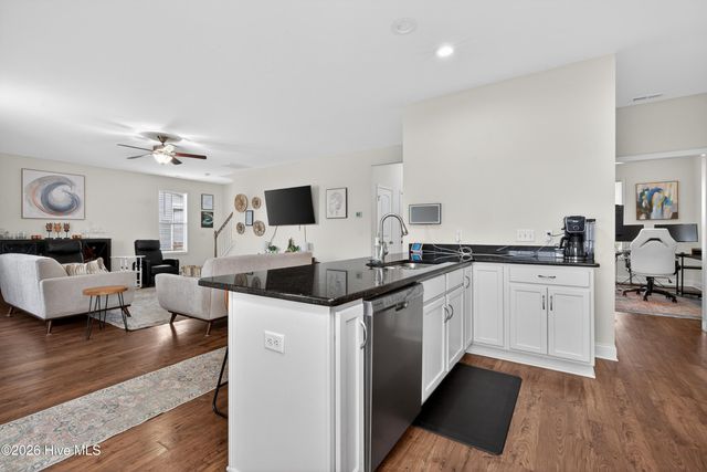 745 Heartwood Drive, Winnabow, NC 28479