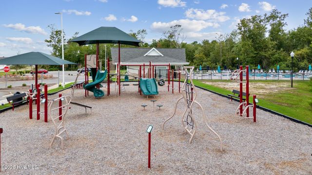 745 Heartwood Drive, Winnabow, NC 28479