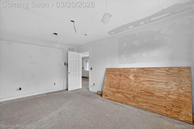 1336 E Long Lake Road, Troy, MI 48085