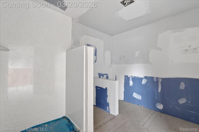 1336 E Long Lake Road, Troy, MI 48085