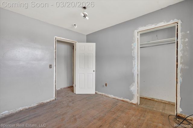 1336 E Long Lake Road, Troy, MI 48085