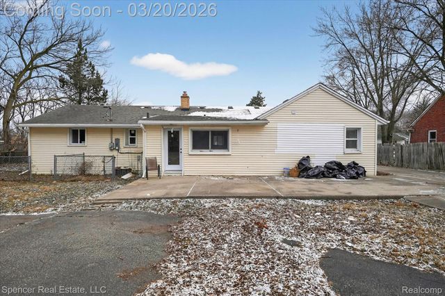 1336 E Long Lake Road, Troy, MI 48085