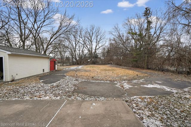 1336 E Long Lake Road, Troy, MI 48085