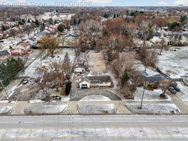 1336 E Long Lake Road, Troy, MI 48085