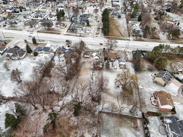 1336 E Long Lake Road, Troy, MI 48085