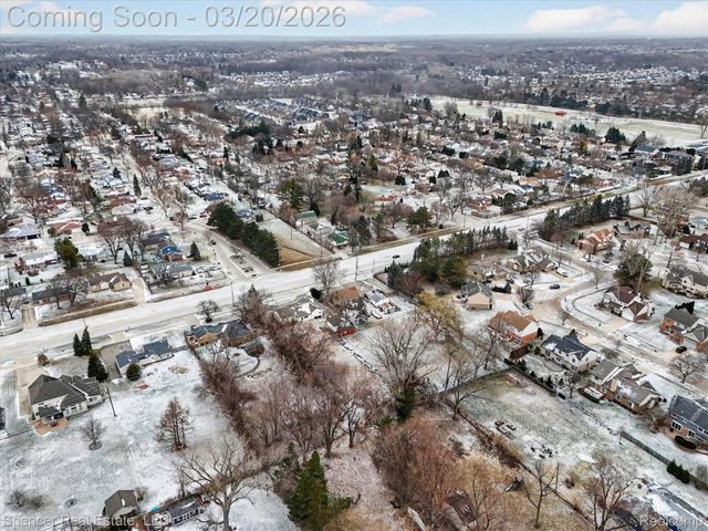 1336 E Long Lake Road, Troy, MI 48085