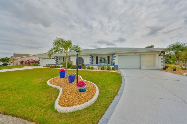 1805 COLUMBINE PLACE, Sun City Center, FL 33573