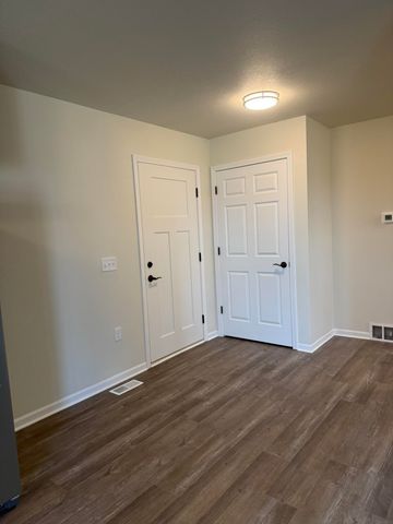 103 North Street, Urbana, IA 52345