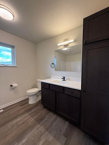 103 North Street, Urbana, IA 52345