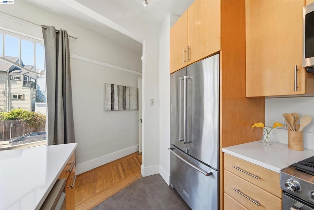 Image 18 of property listing at 2811 Market St, San Francisco, CA 94114