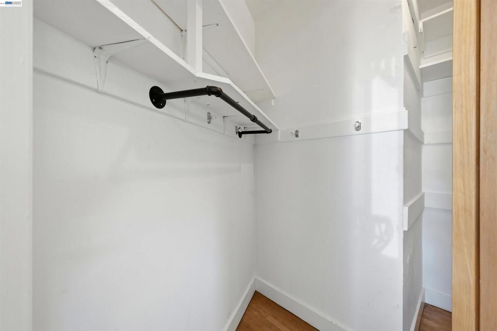 Image 24 of property listing at 2811 Market St, San Francisco, CA 94114