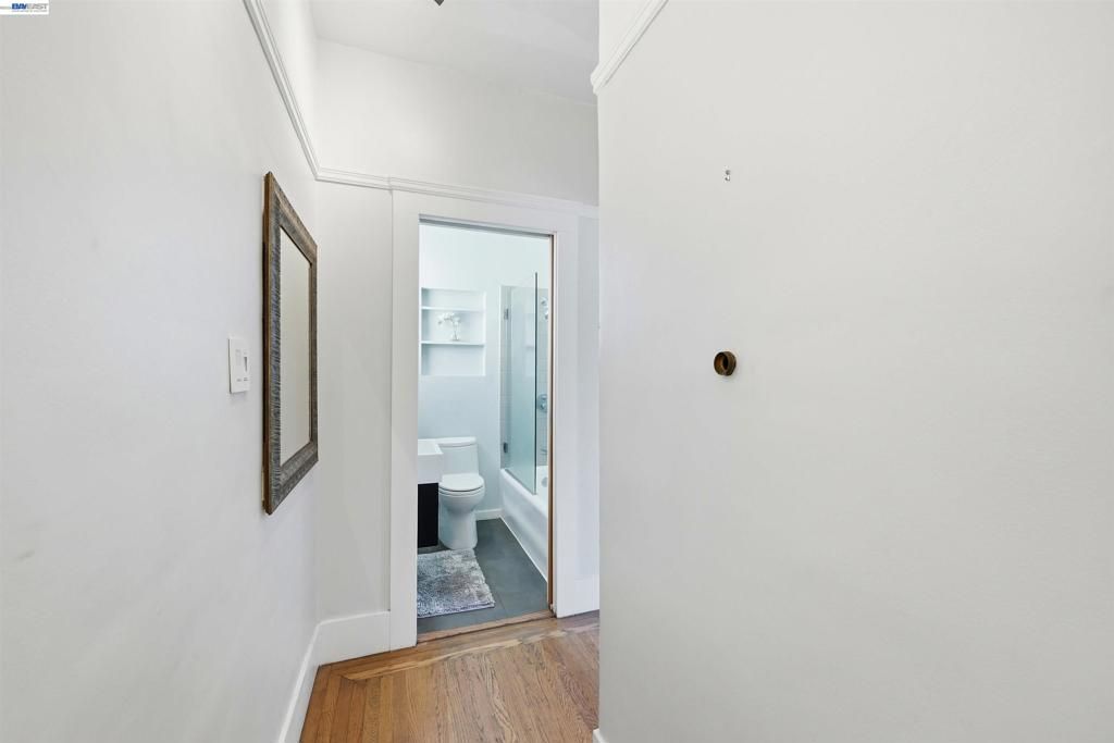 Image 26 of property listing at 2811 Market St, San Francisco, CA 94114