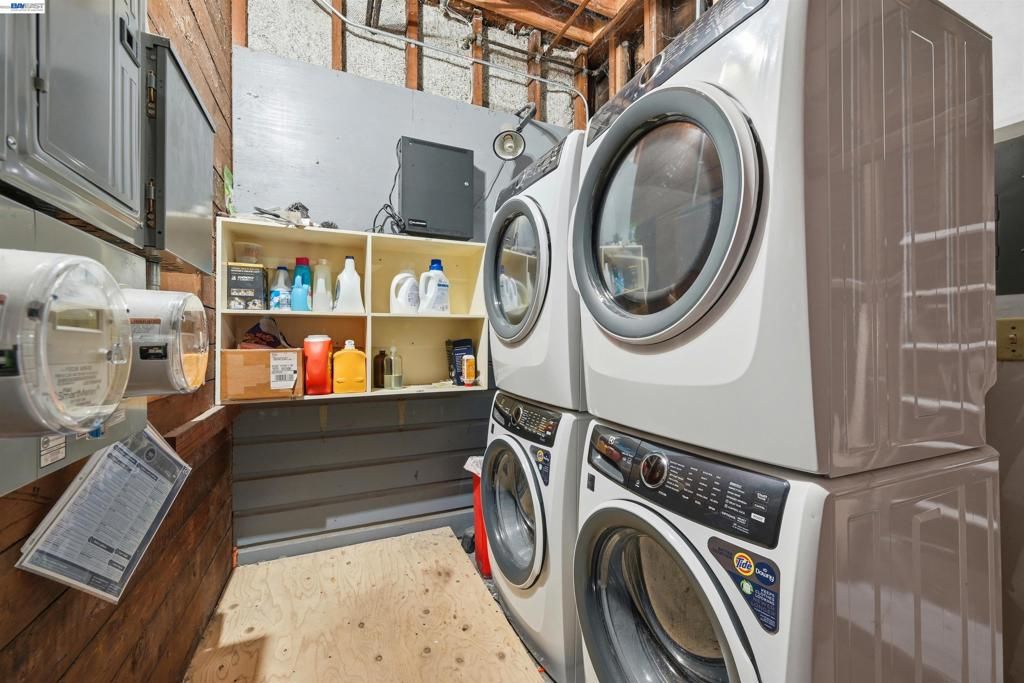 Image 28 of property listing at 2811 Market St, San Francisco, CA 94114