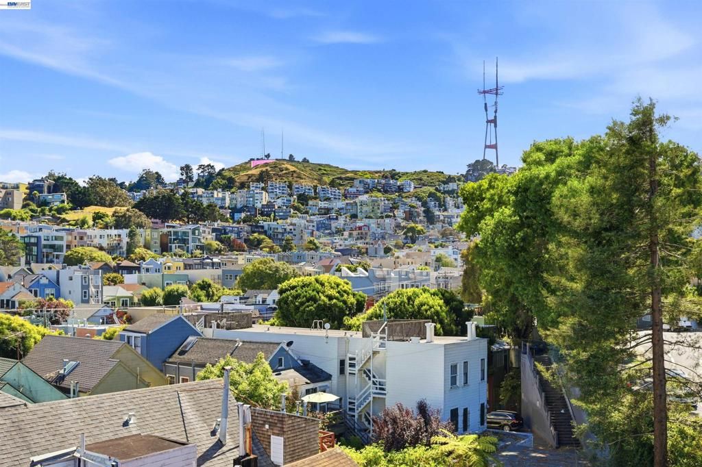 Image 32 of property listing at 2811 Market St, San Francisco, CA 94114