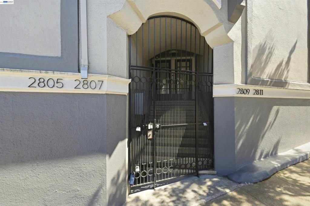 Image 6 of property listing at 2811 Market St, San Francisco, CA 94114