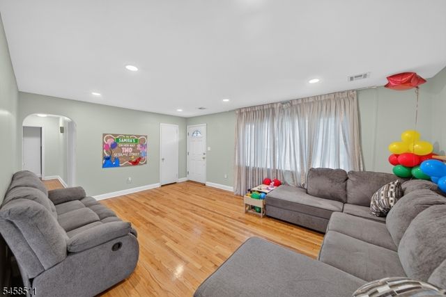 47 Albert Ave, Edison Twp., NJ 08837