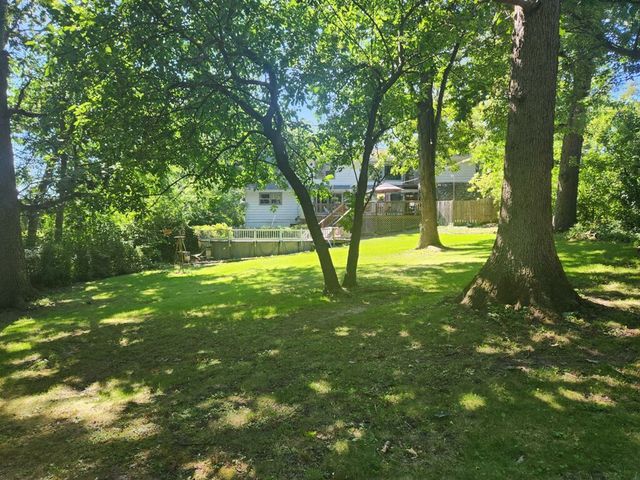 9215 S 83rd Avenue, Hickory Hills, IL 60457