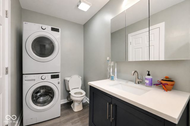 140 N 4th Avenue, Beech Grove, IN 46107