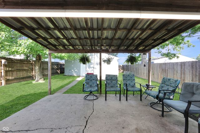 140 N 4th Avenue, Beech Grove, IN 46107