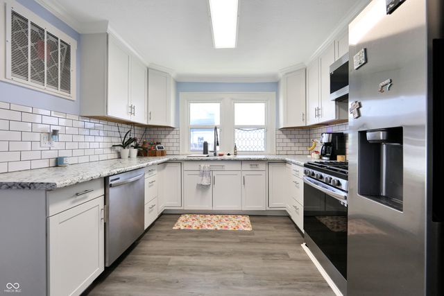 140 N 4th Avenue, Beech Grove, IN 46107