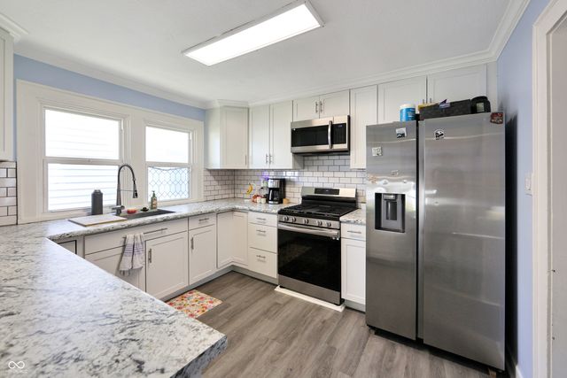 140 N 4th Avenue, Beech Grove, IN 46107