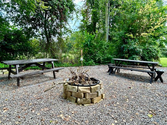 1681 Highway 1568, Monticello, KY 42633