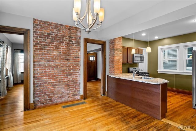 476 Crescent Avenue, Buffalo, NY 14214