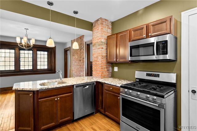 476 Crescent Avenue, Buffalo, NY 14214