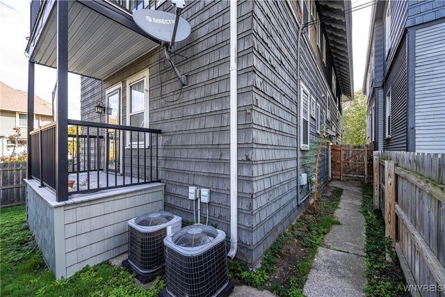 476 Crescent Avenue, Buffalo, NY 14214