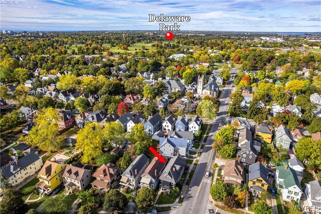 476 Crescent Avenue, Buffalo, NY 14214