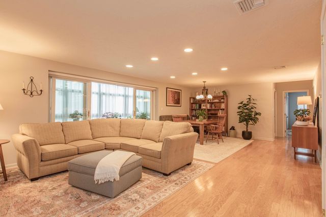 40 Greenleaf Street 101, Quincy, MA 02169