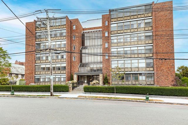 40 Greenleaf Street 101, Quincy, MA 02169