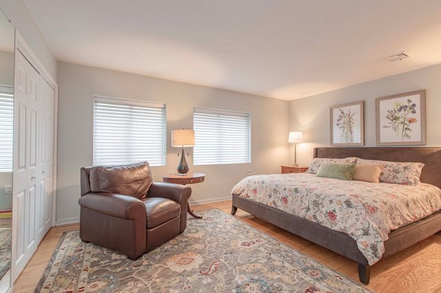 40 Greenleaf Street 101, Quincy, MA 02169