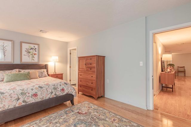 40 Greenleaf Street 101, Quincy, MA 02169