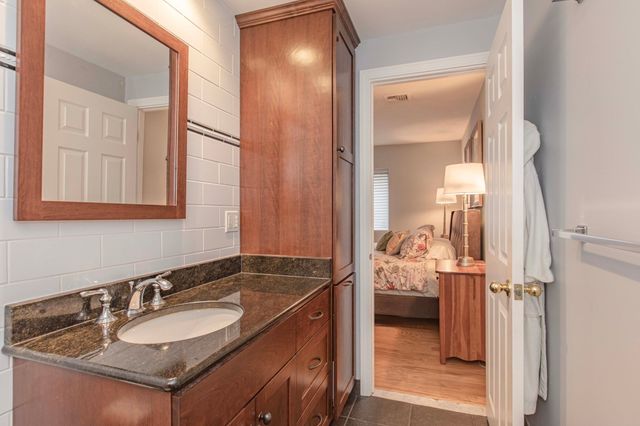 40 Greenleaf Street 101, Quincy, MA 02169