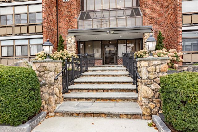 40 Greenleaf Street 101, Quincy, MA 02169