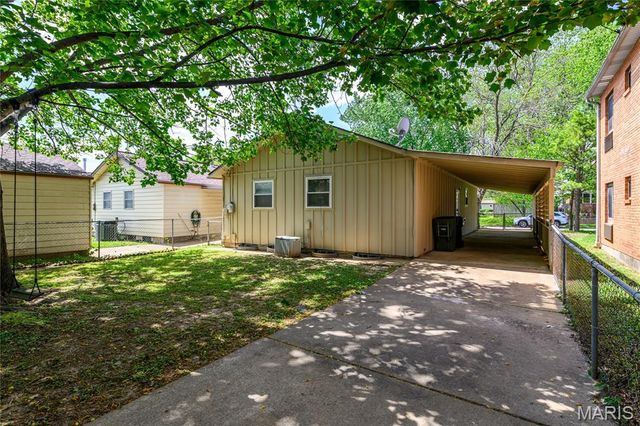 3710 Berger Avenue, St Louis, MO 63109