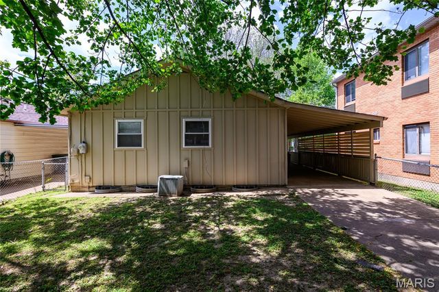 3710 Berger Avenue, St Louis, MO 63109