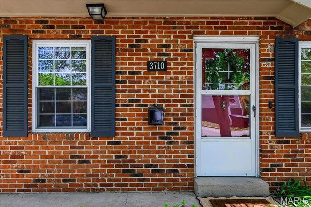 3710 Berger Avenue, St Louis, MO 63109