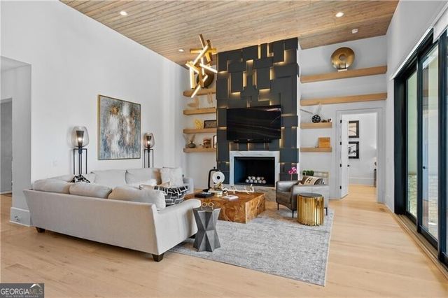 16163 Belford Drive, Milton, GA 30004