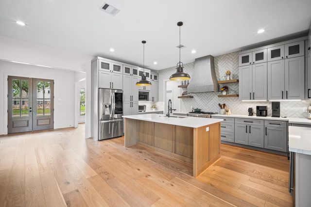 10135 Kerrwood Lane, Houston, TX 77080
